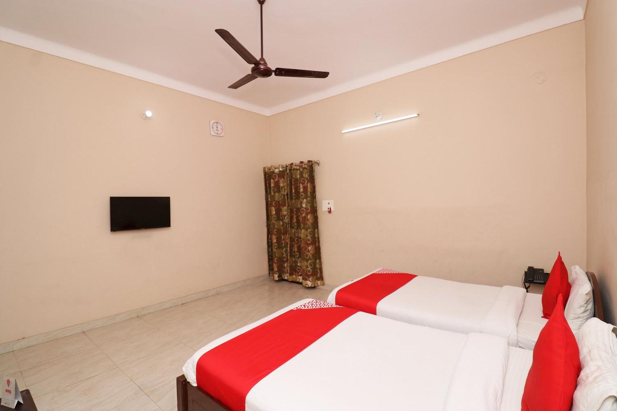 Flagship Chandra Prabha Guest House Varanasi Exterior photo