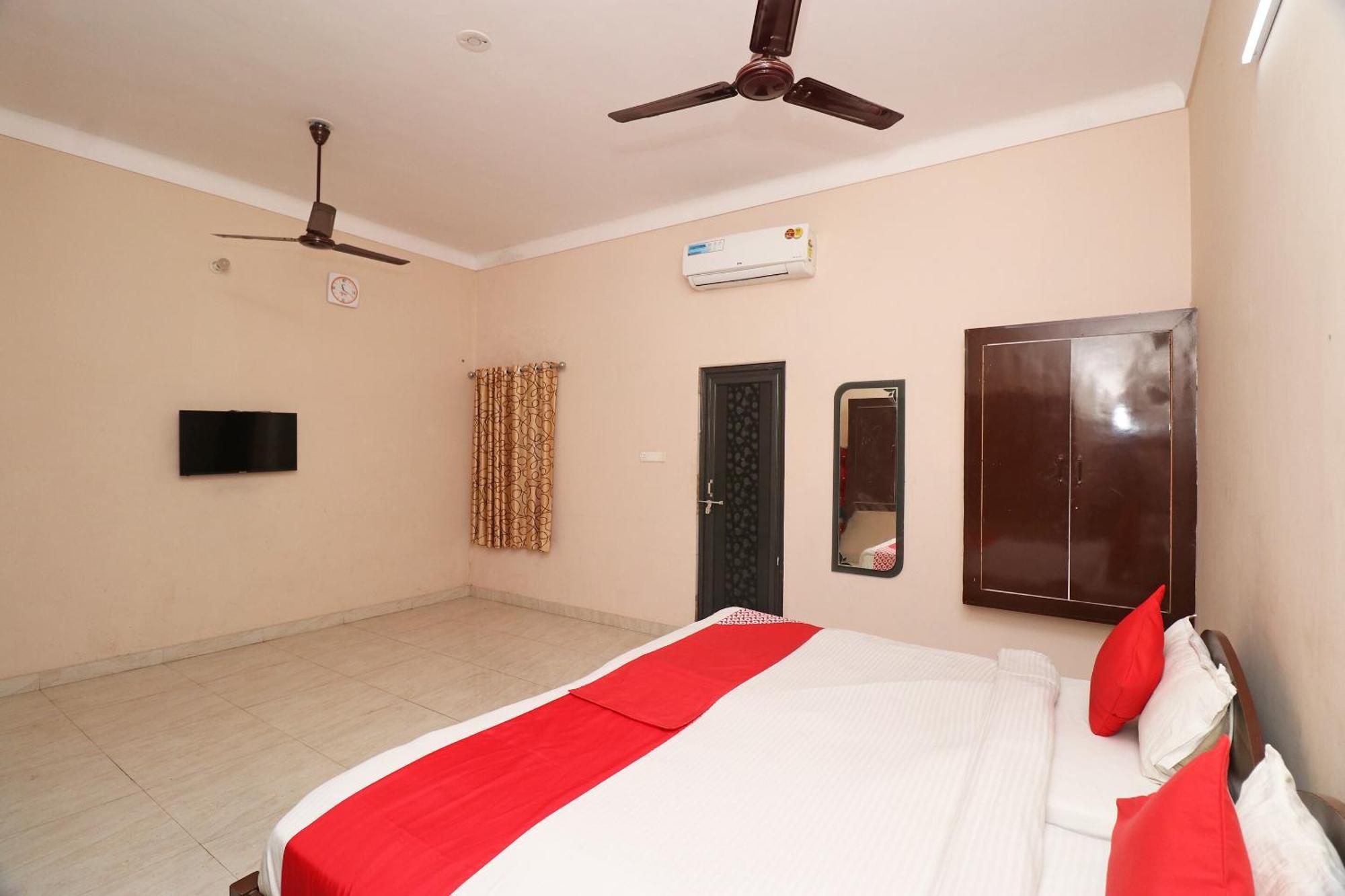 Flagship Chandra Prabha Guest House Varanasi Exterior photo